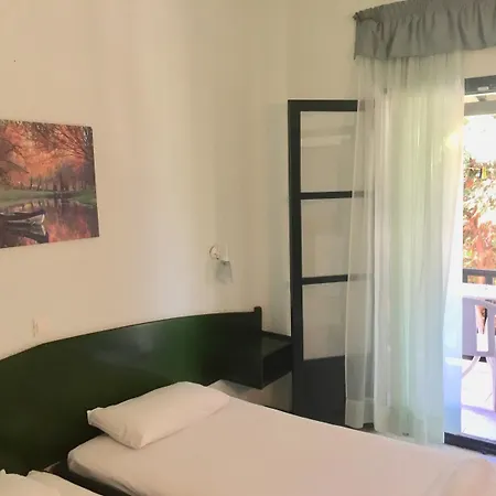 Nikos Apartamento
